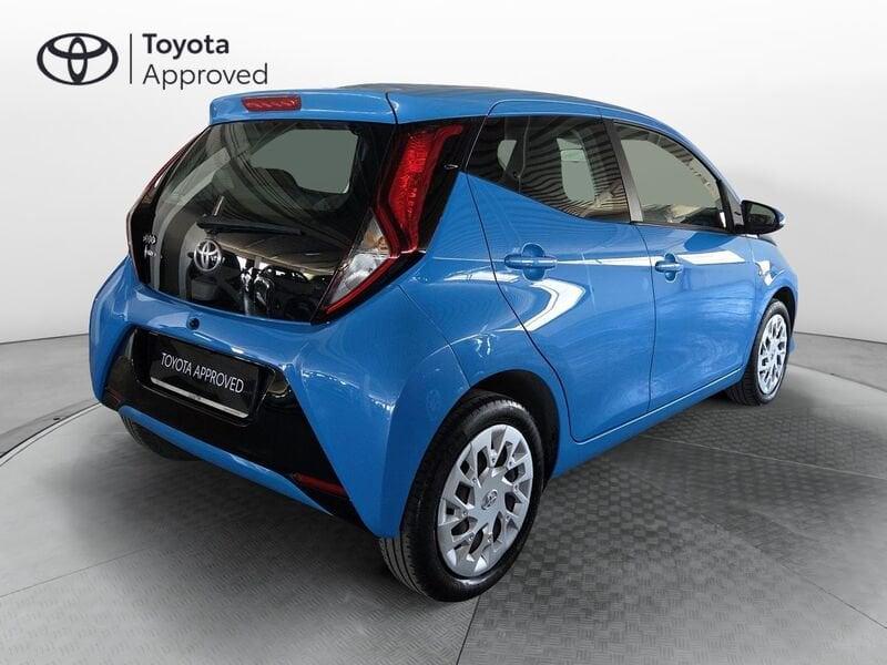 Toyota Aygo 2ª serie Connect 1.0 VVT-i 72 CV 5 porte x-play