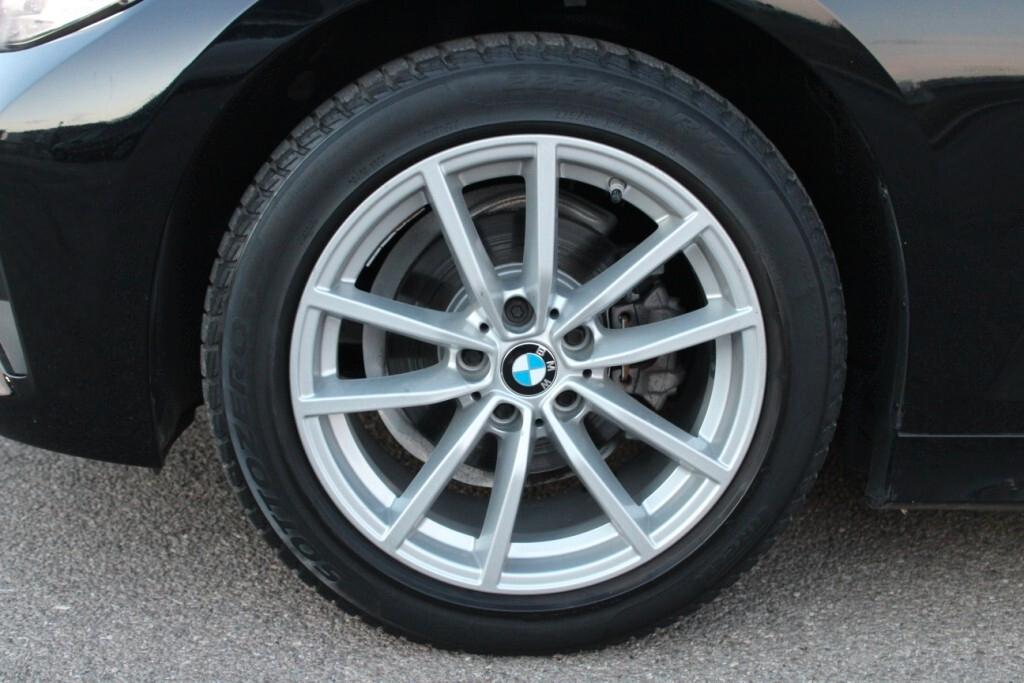 BMW Serie 3 Aut. 318 d *Pelle *Carplay