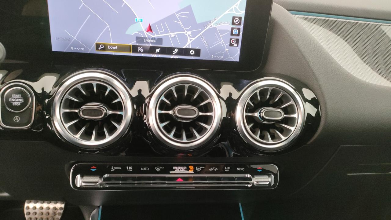 Mercedes-Benz GLA 180 d Premium auto