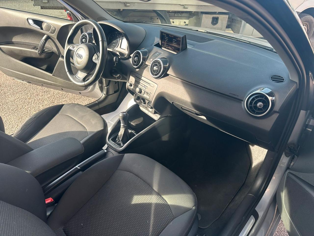 Audi A1 1.2 TFSI S-line