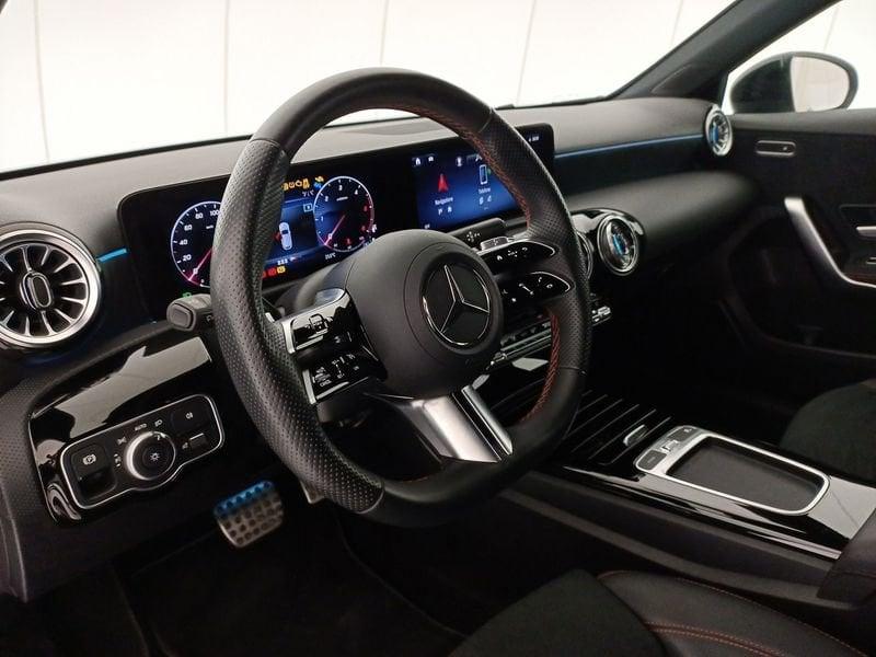 Mercedes-Benz Classe A - W177 2023 A 180 d AMG Line Advanced Plus auto