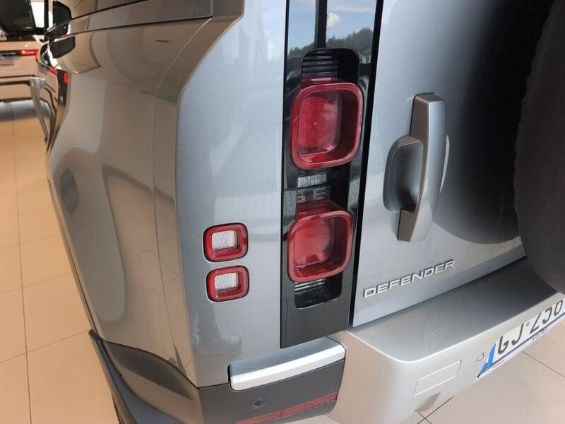 Land Rover Defender VII 2020 90 90 3.0d i6 mhev HSE awd 200cv auto