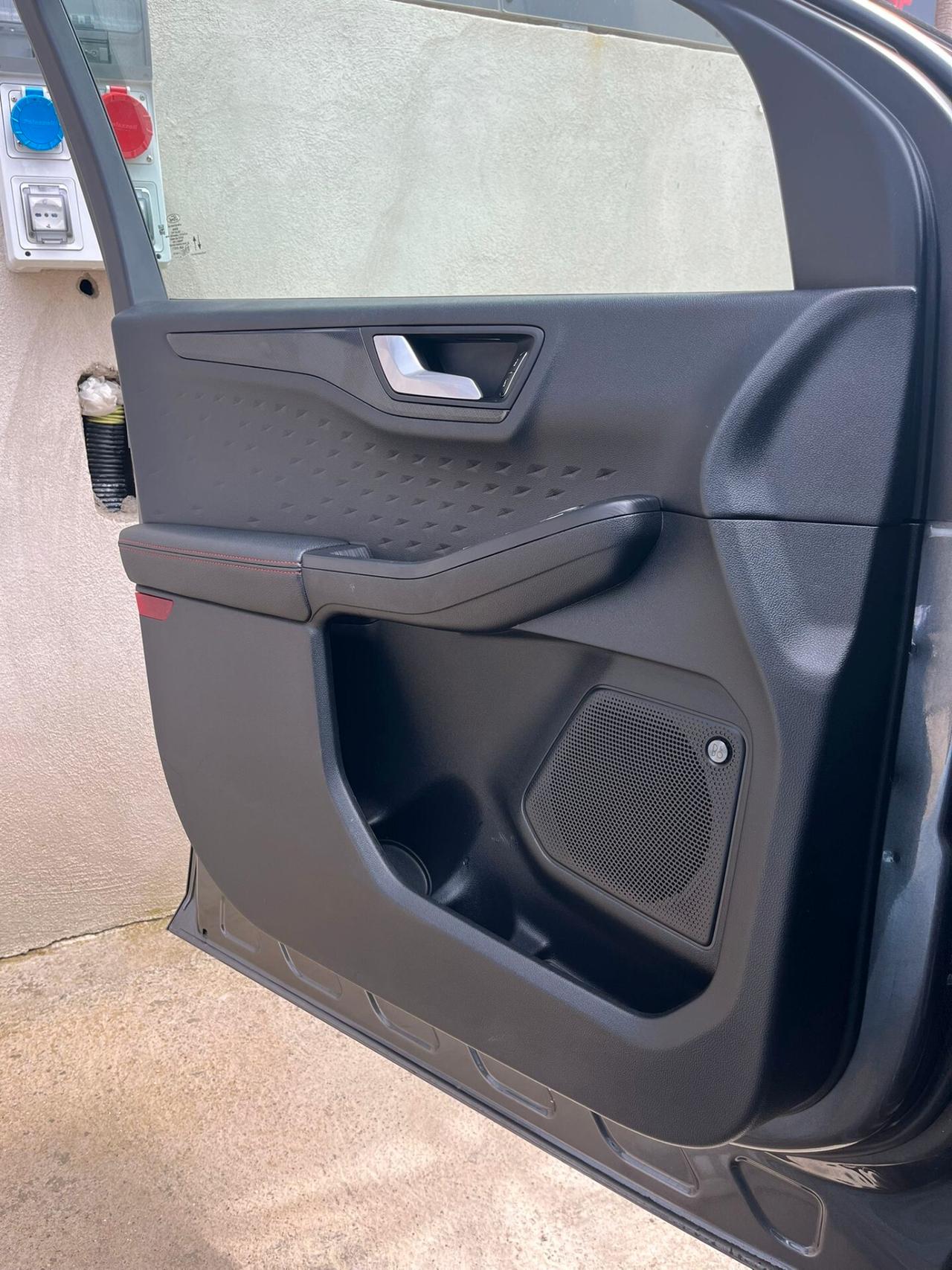 Ford Kuga 1.5 EcoBlue 120 CV 2WD ST-Line X