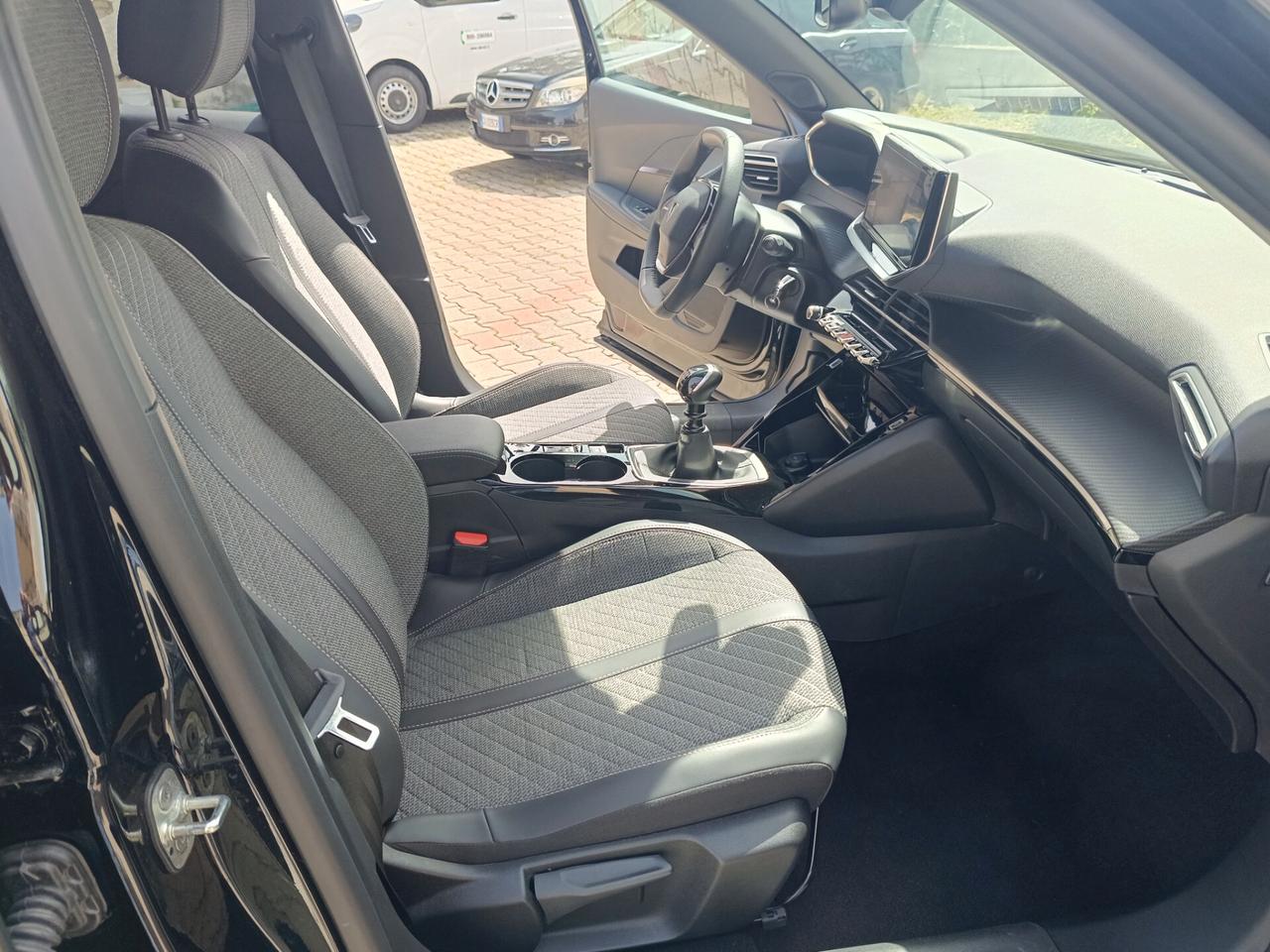 Peugeot 2008 PureTech 100 S&S Allure