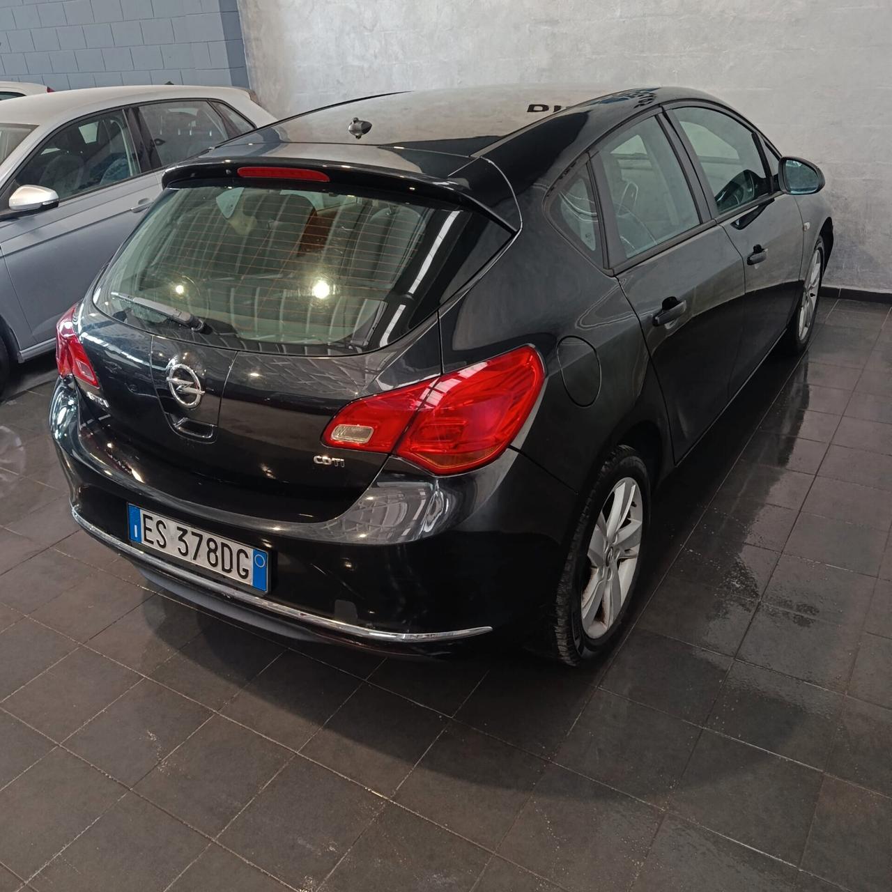 Opel Astra 1.7 CDTI NEOPATENTATI
