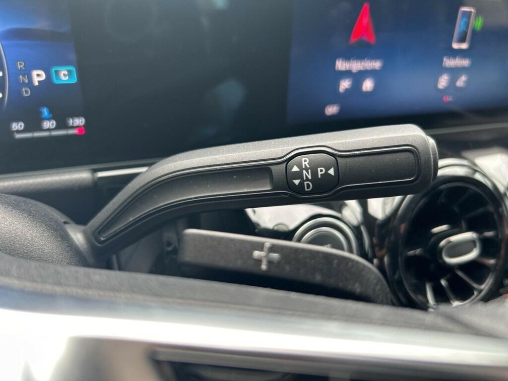 Mercedes GLA 180 180 D Advanced 8G-DCT