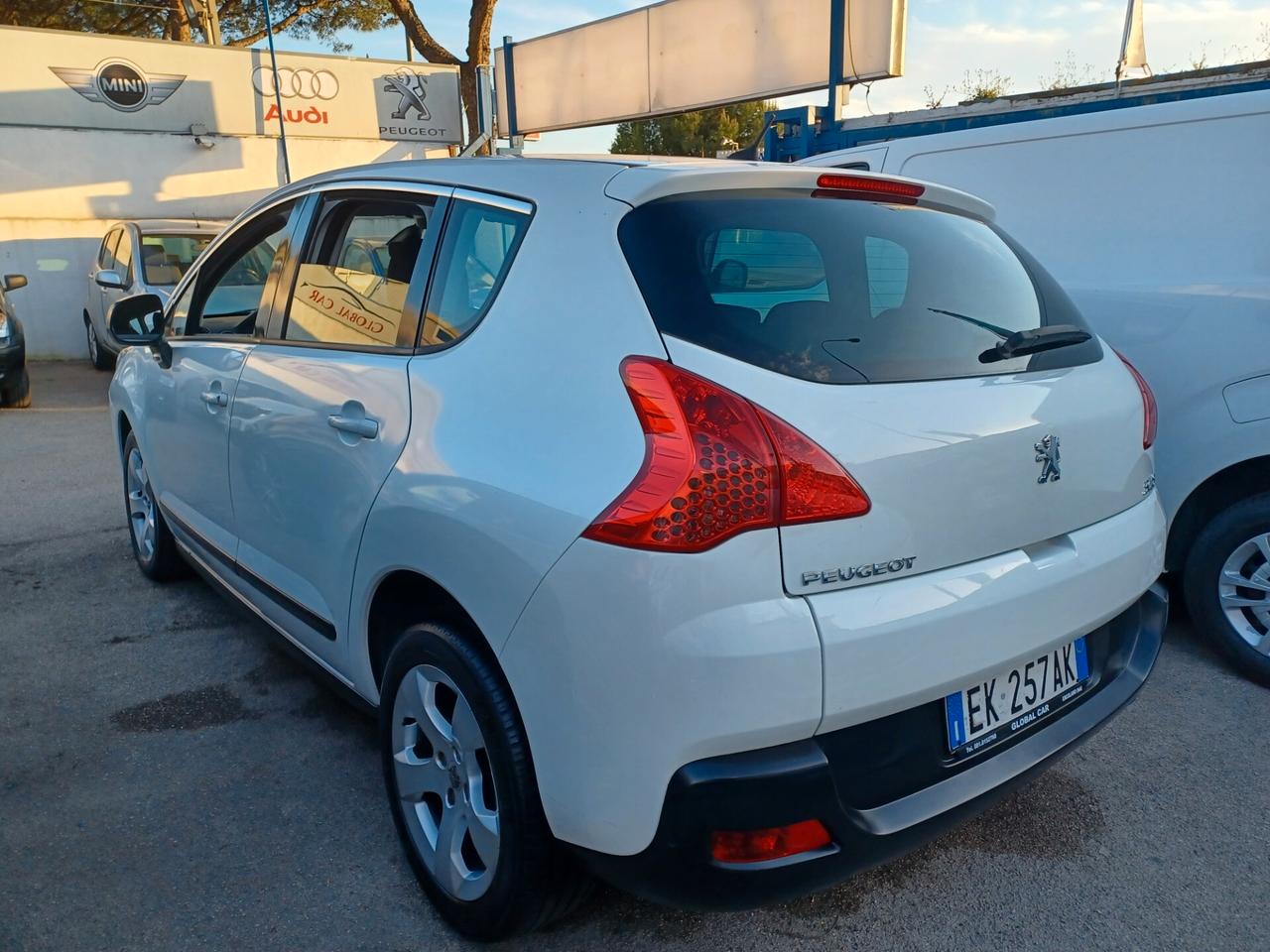 Peugeot 3008 1.6 HDi UNICO PROPRIETARIO NAVI