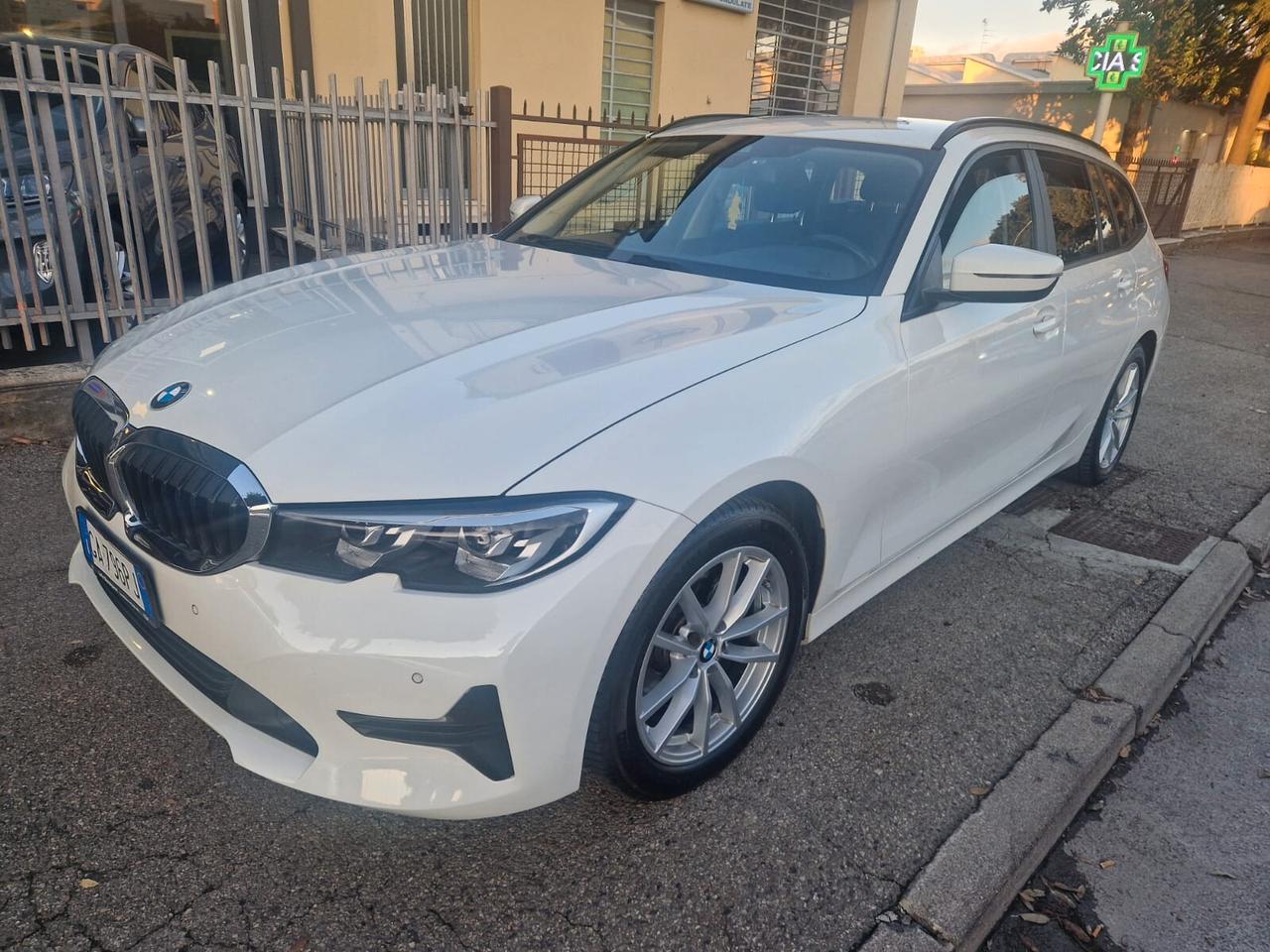 Bmw 320 320d Touring Business Advantage aut.