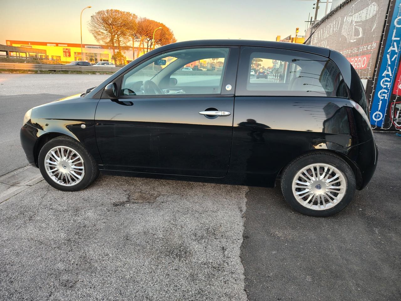 Lancia Ypsilon 1.4 Platino Ecochic GPL