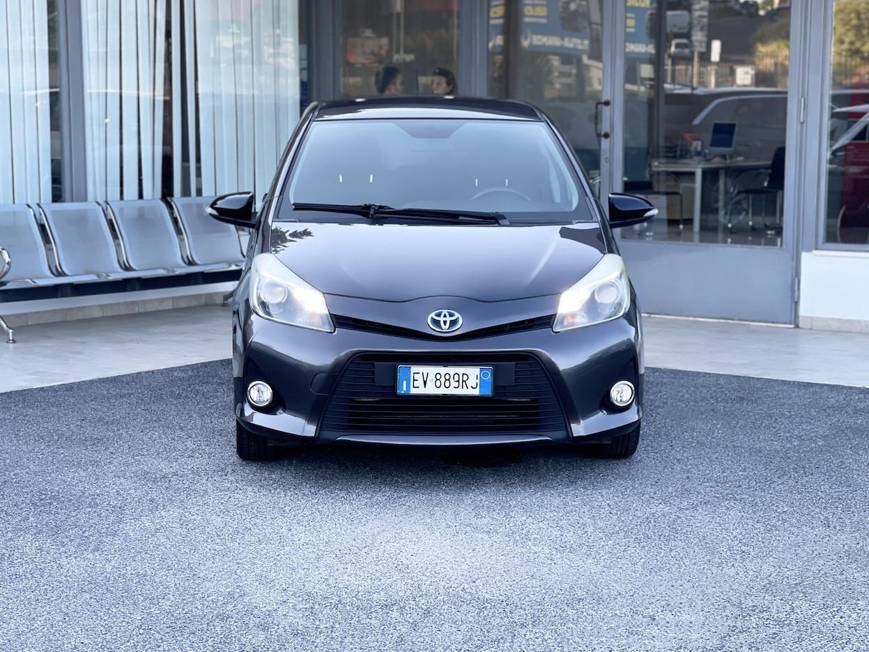 Toyota Yaris 1.5 Hybrid 75CV E5 Neo. Automatica - 2014