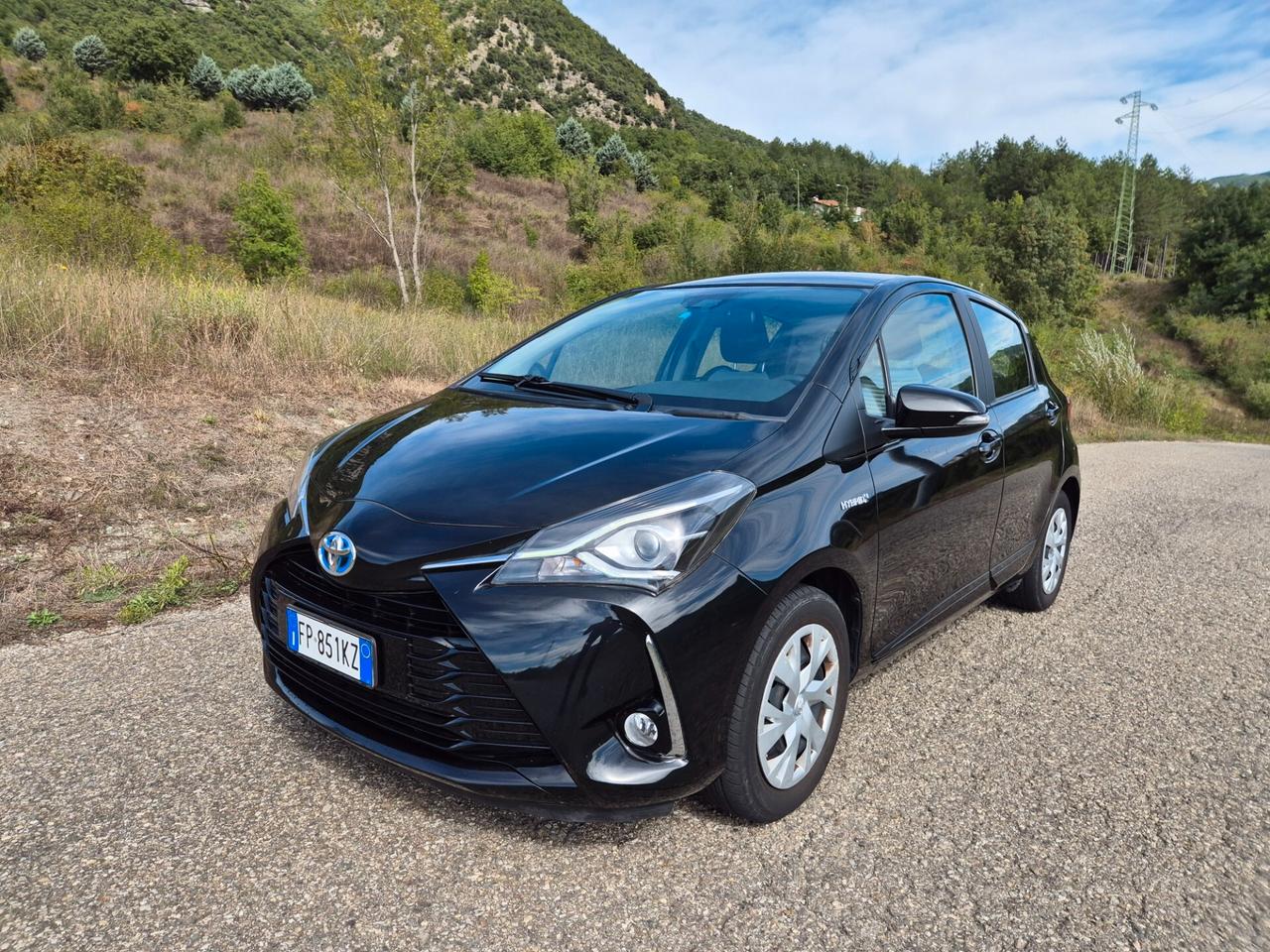 Toyota Yaris 1.5 Hybrid 5 porte Active