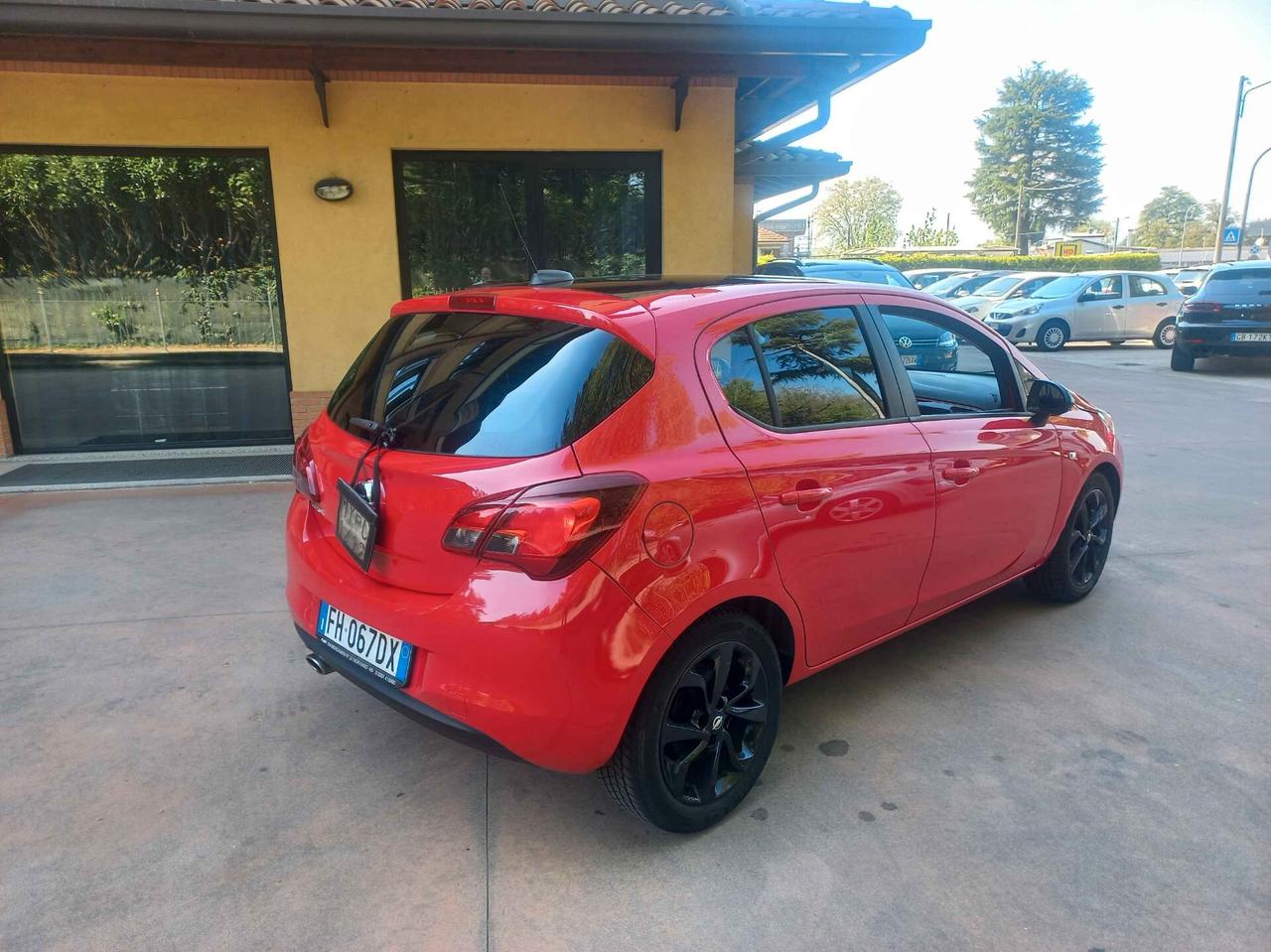Opel Corsa 1.2 Coupé b-Color