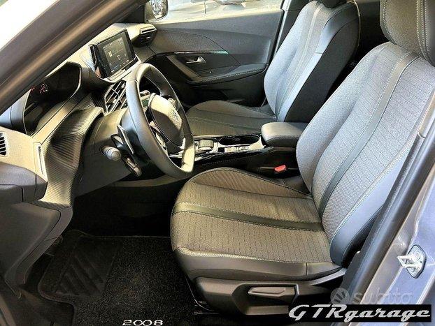 PEUGEOT 2008 130 S&S EAT8 Allure Pack