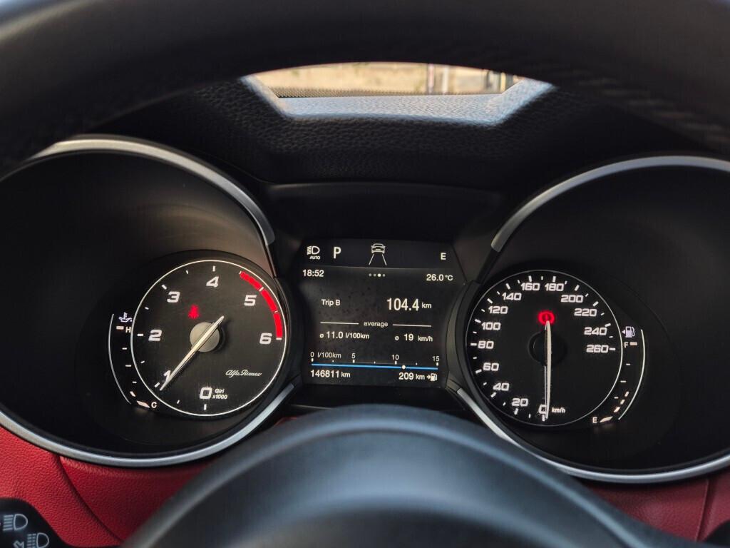 ALFA STELVIO 2.2 d 210CV AT8 Q4 EXECUTIVE FULL