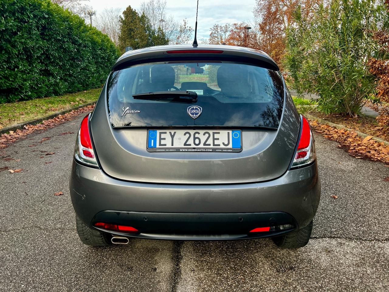 Lancia Ypsilon 1.3 MJT 16V 95 CV 5 porte S&S Silver