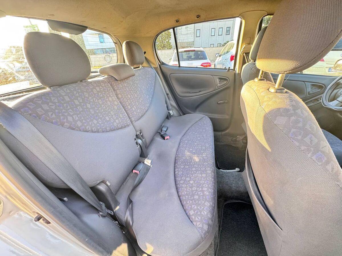 Toyota Yaris 5 Porte 1.3 Luna 5p
