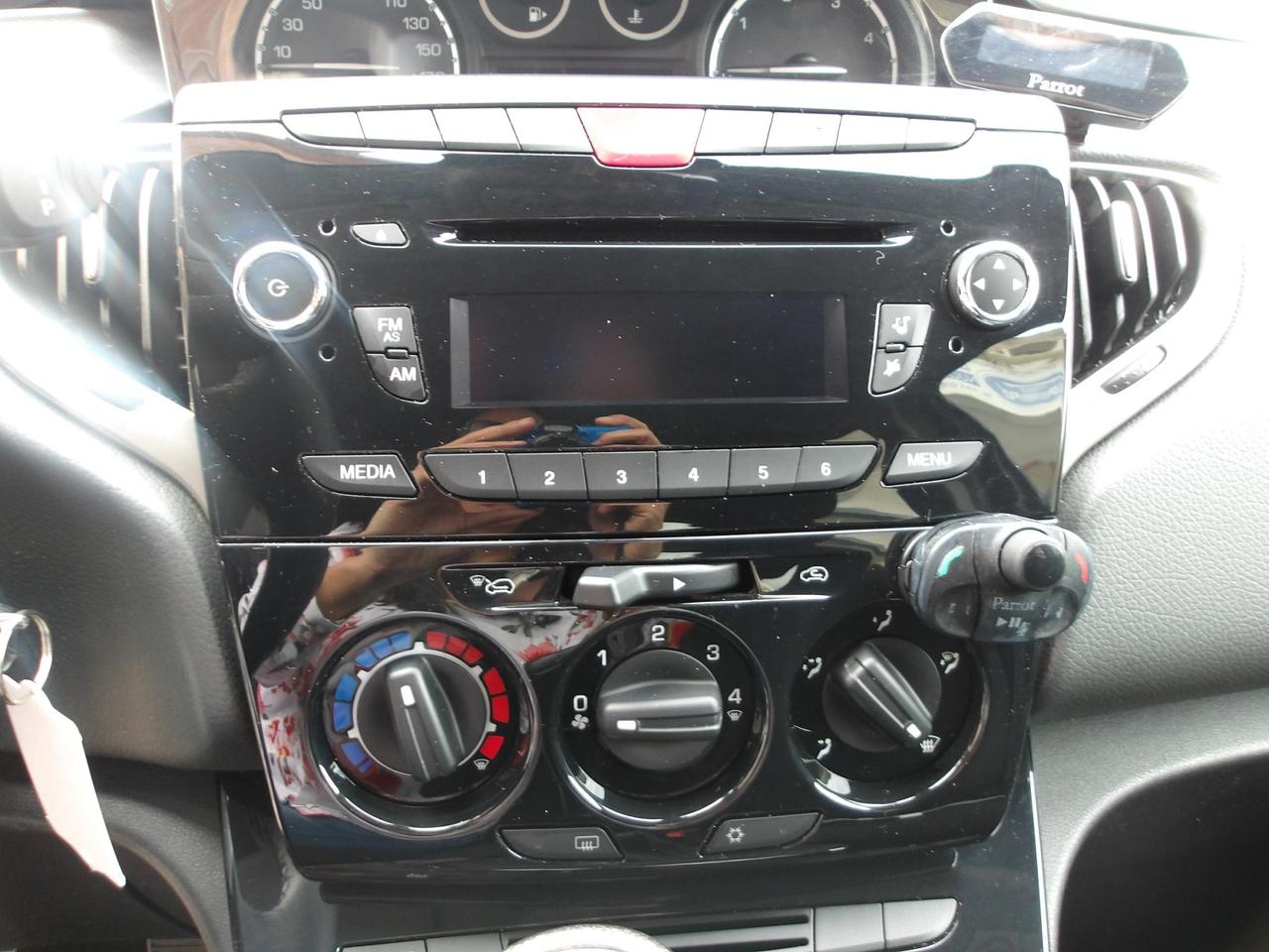 Lancia Ypsilon 5 Porte Ypsilon 1.3 mjt Silver c/clima s&s 95cv