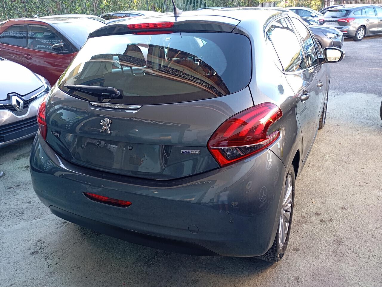 Peugeot 208 5P 1.2 PureTech 82CV Allure