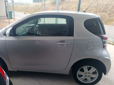 Toyota iQ Diesel cambio manuale.