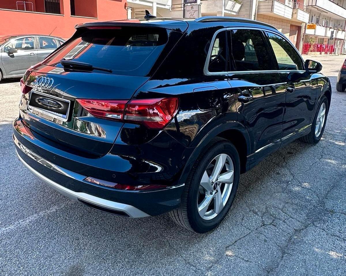 Audi Q3 35 TDI S tronic line edition -PARI AL NUOVO-