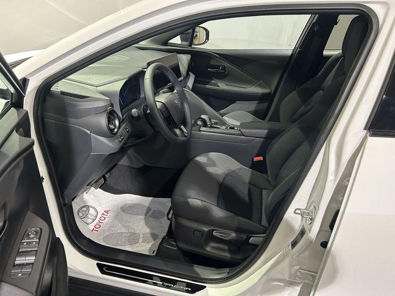 Toyota C-HR 2.0 HV AWD Trend KM 0 "SUPER WHITE"