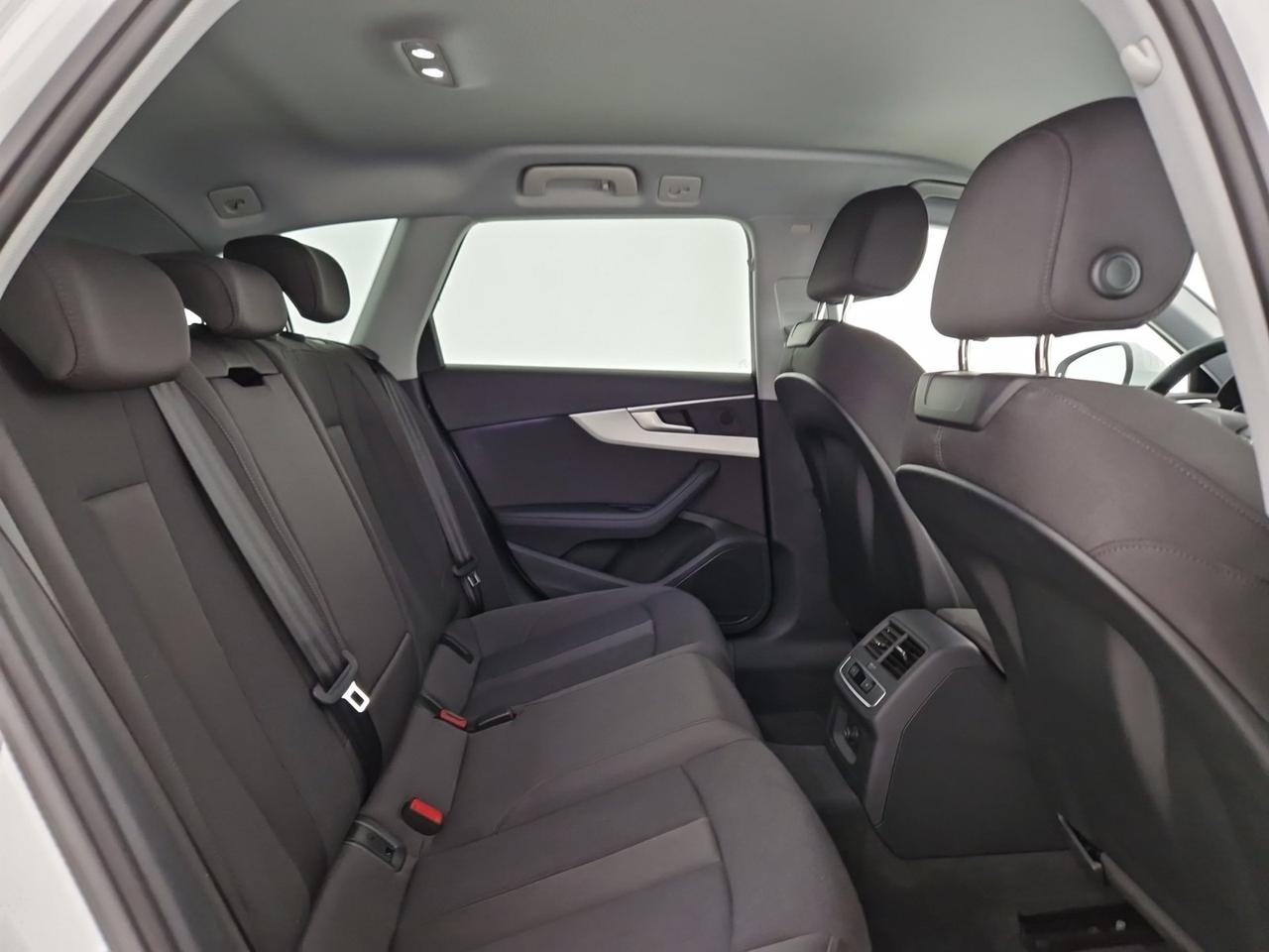 Audi A4 avant 30 2.0 tdi mhev s line edition 136cv s-tronic