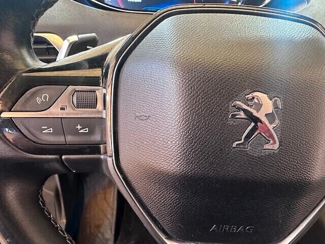 Peugeot 3008 BlueHDi 130 S&S EAT8 Business