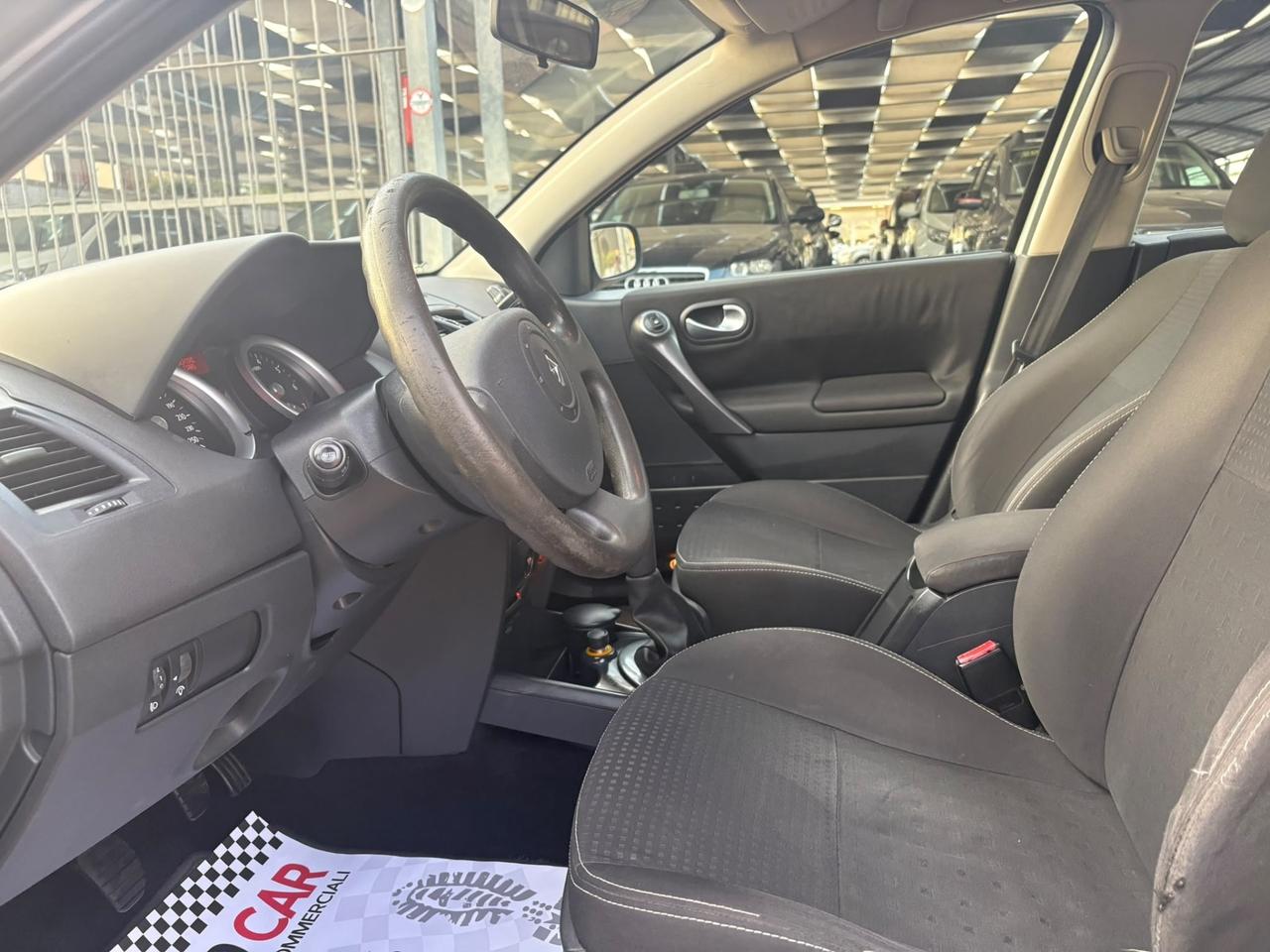 Renault Megane 1600 Sw Dynamique Unipro 2005