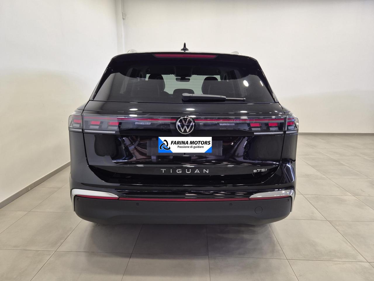 VOLKSWAGEN Tiguan 1.5 eTSI 150 CV ACT DSG Elegance N1 Autocarro