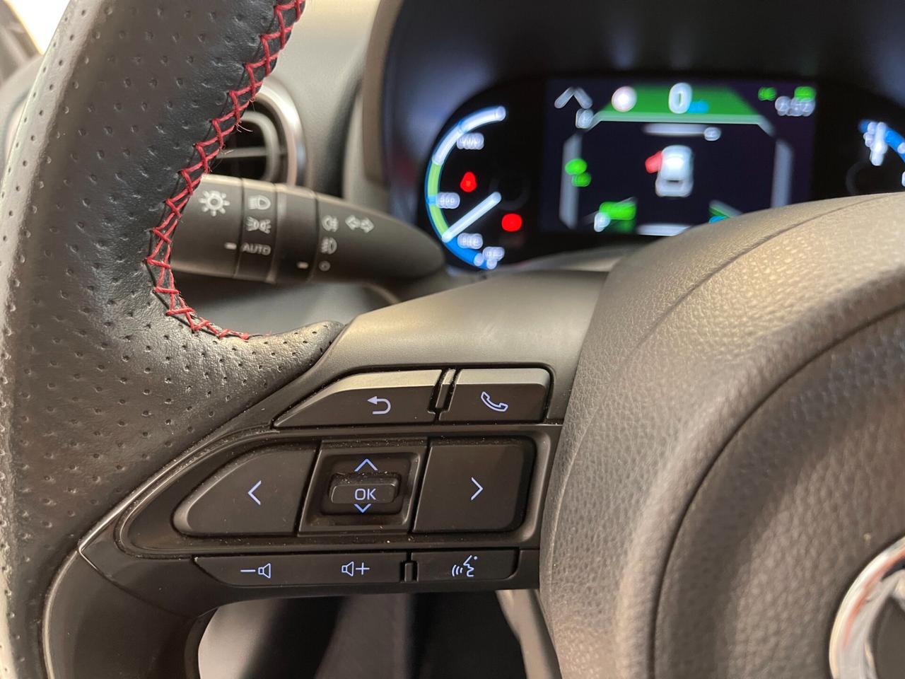 Toyota Yaris Cross GR Sport 1.5h fwd 116cv e-cvt-Ok Neopatentati-LEGGI SOTTO