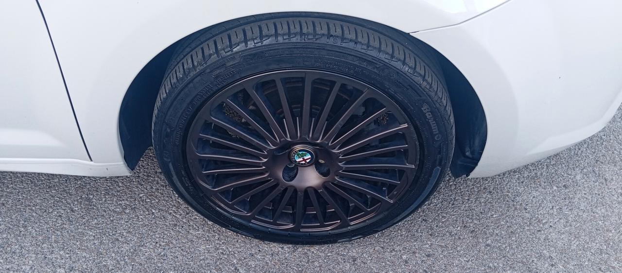 Alfa Romeo MiTo 1.3 JTDm 86 CV Racer-Garanzia-Neopatentati