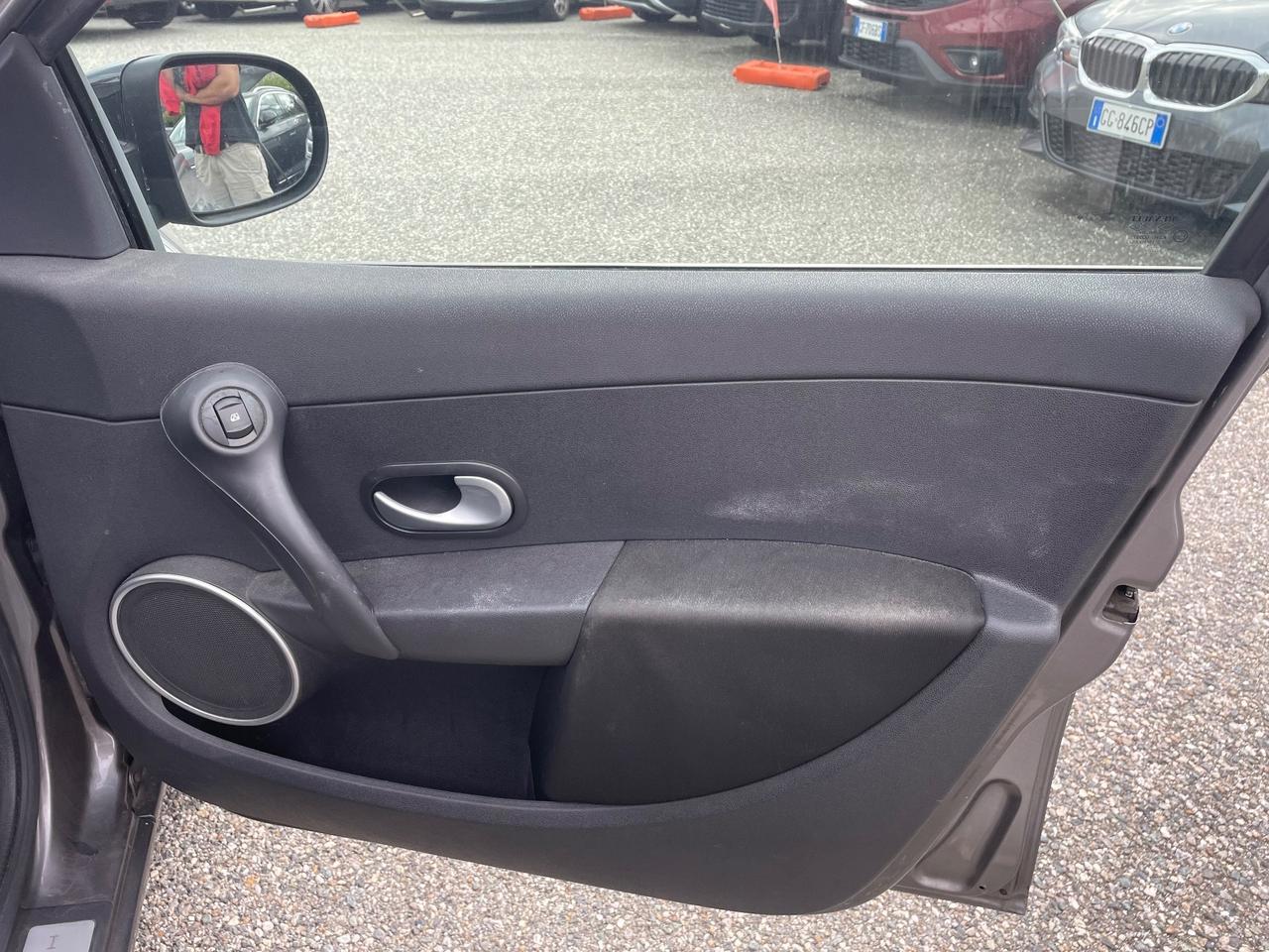 Renault Clio 1.2 16V 5 porte/1PROP/GARANZIA