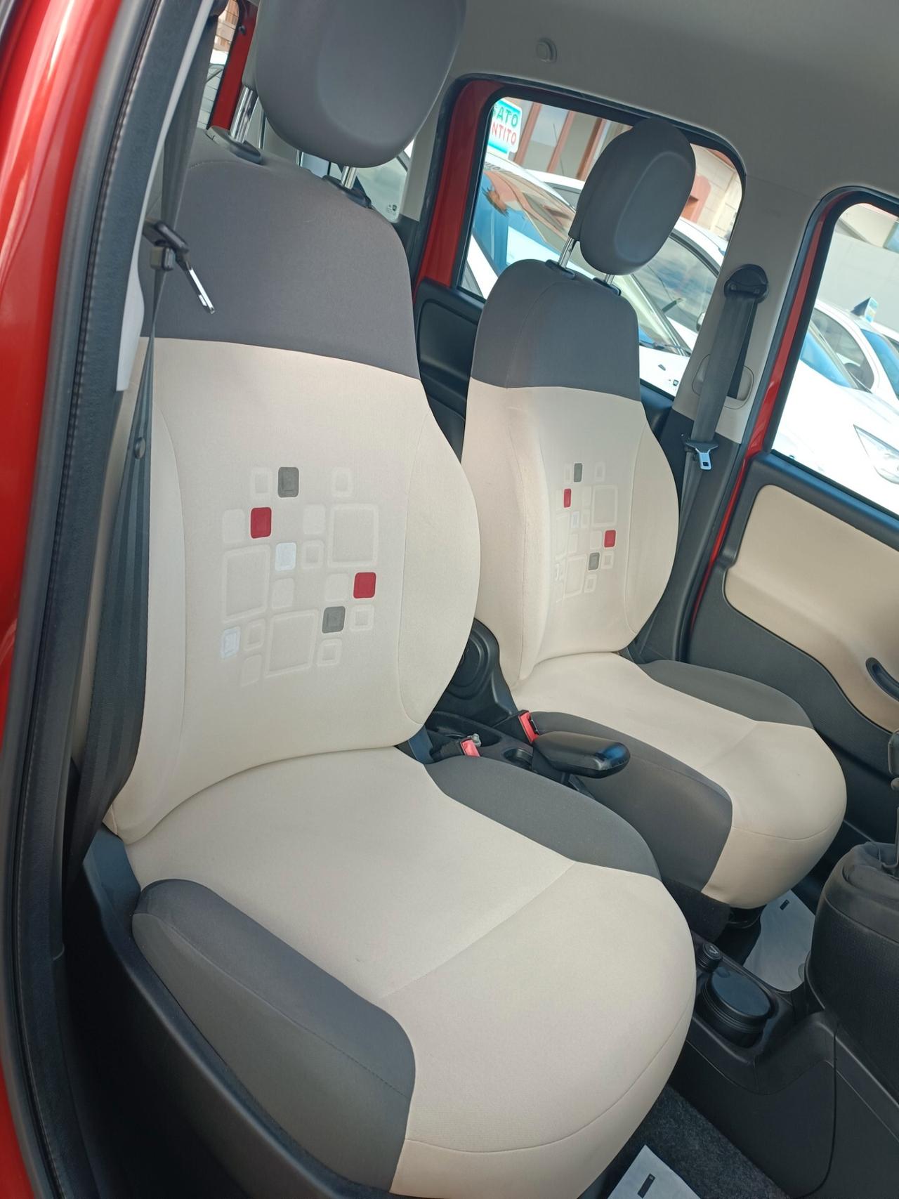 Fiat Panda 1.2 Dynamic 70 cv