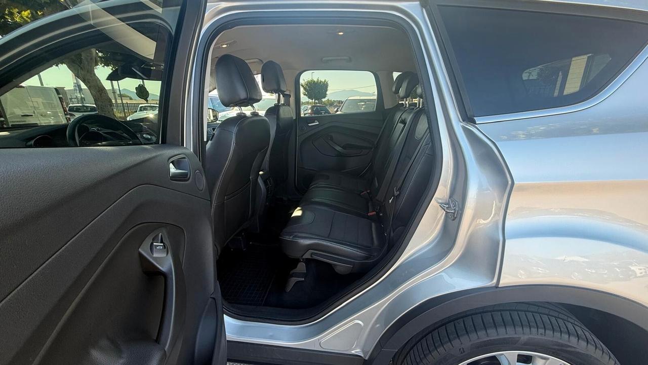 Ford Kuga 2.0 TDCI 150 CV S&S 4WD Titanium