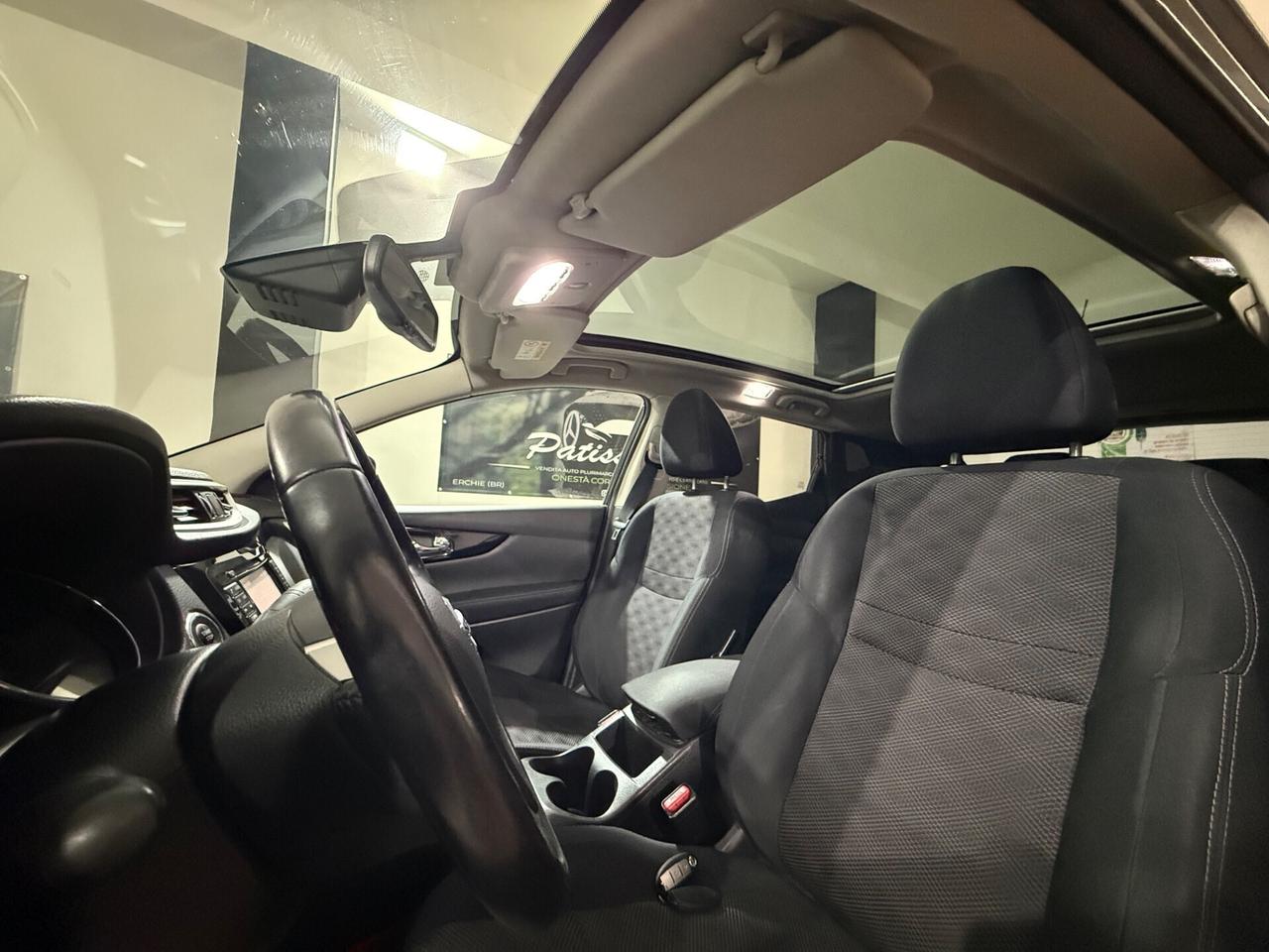 Nissan Qashqai 1.5 dCi Tekna Camera 360•