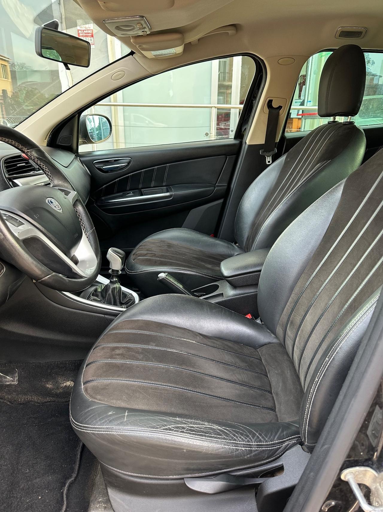 Lancia Delta 1.4 T-Jet 120 CV Platino Ecochic GPL