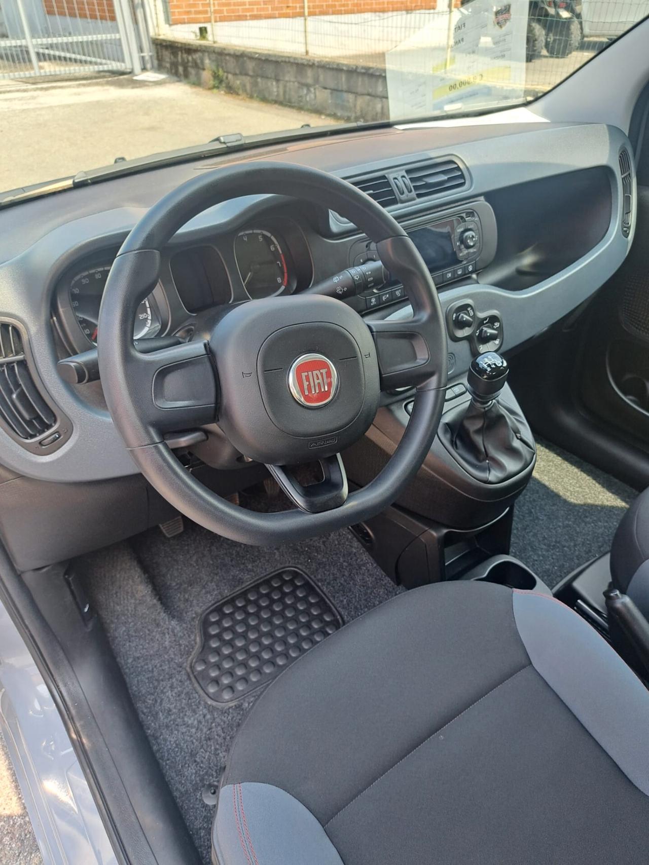 Fiat Panda 1.2 Easy NESSUN VINCOLO DI FINANZIAMENTO O ASSICURAZIONI