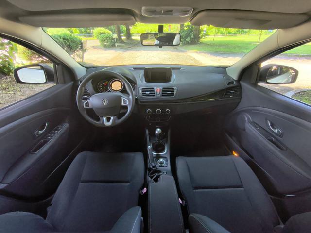 RENAULT Megane Mégane 1.6 16V SporTour Attractive