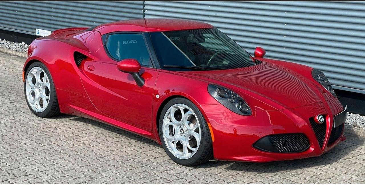 Alfa Romeo 4C 1750 TBi