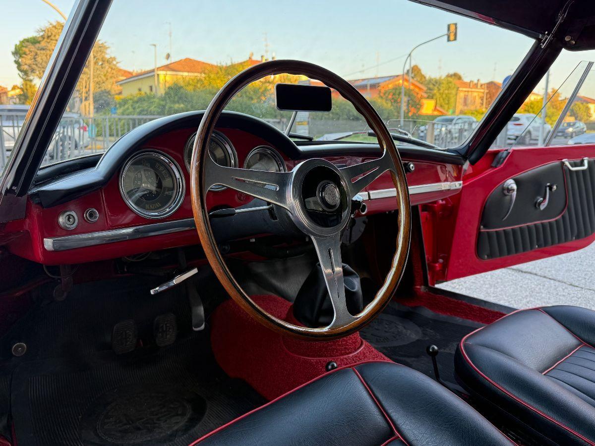 ALFA ROMEO - Giulietta Spider 1300