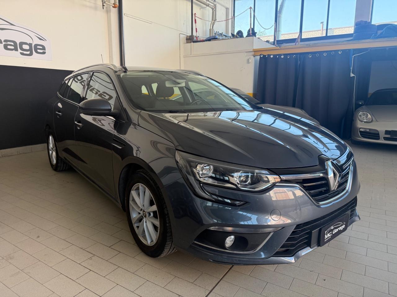 Renault Megane Mégane Sporter Blue dCi 115 CV EDC Business