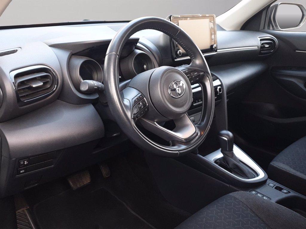 TOYOTA Yaris cross 1.5h active fwd 116cv e-cvt del 2023