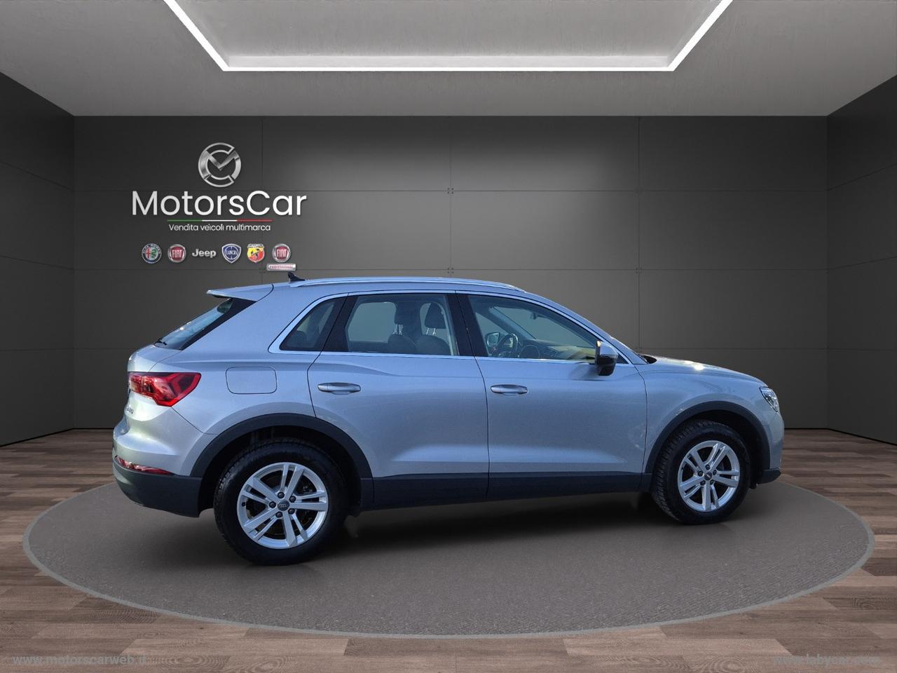 AUDI Q3 35 TFSI S tronic Business