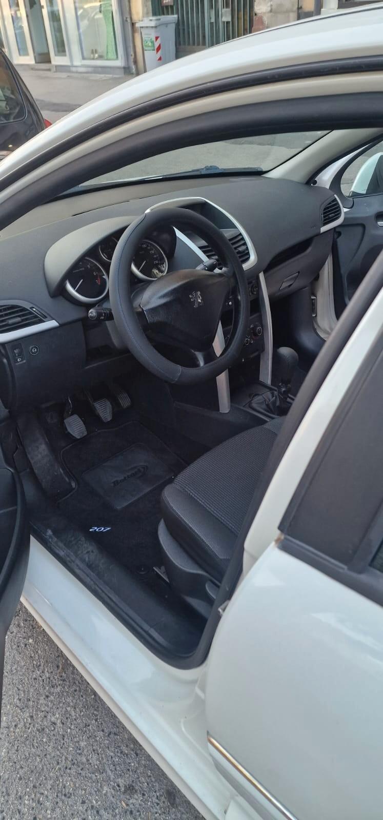 Peugeot 207 Plus 1.4 8V 75CV 5p. ECO GPL