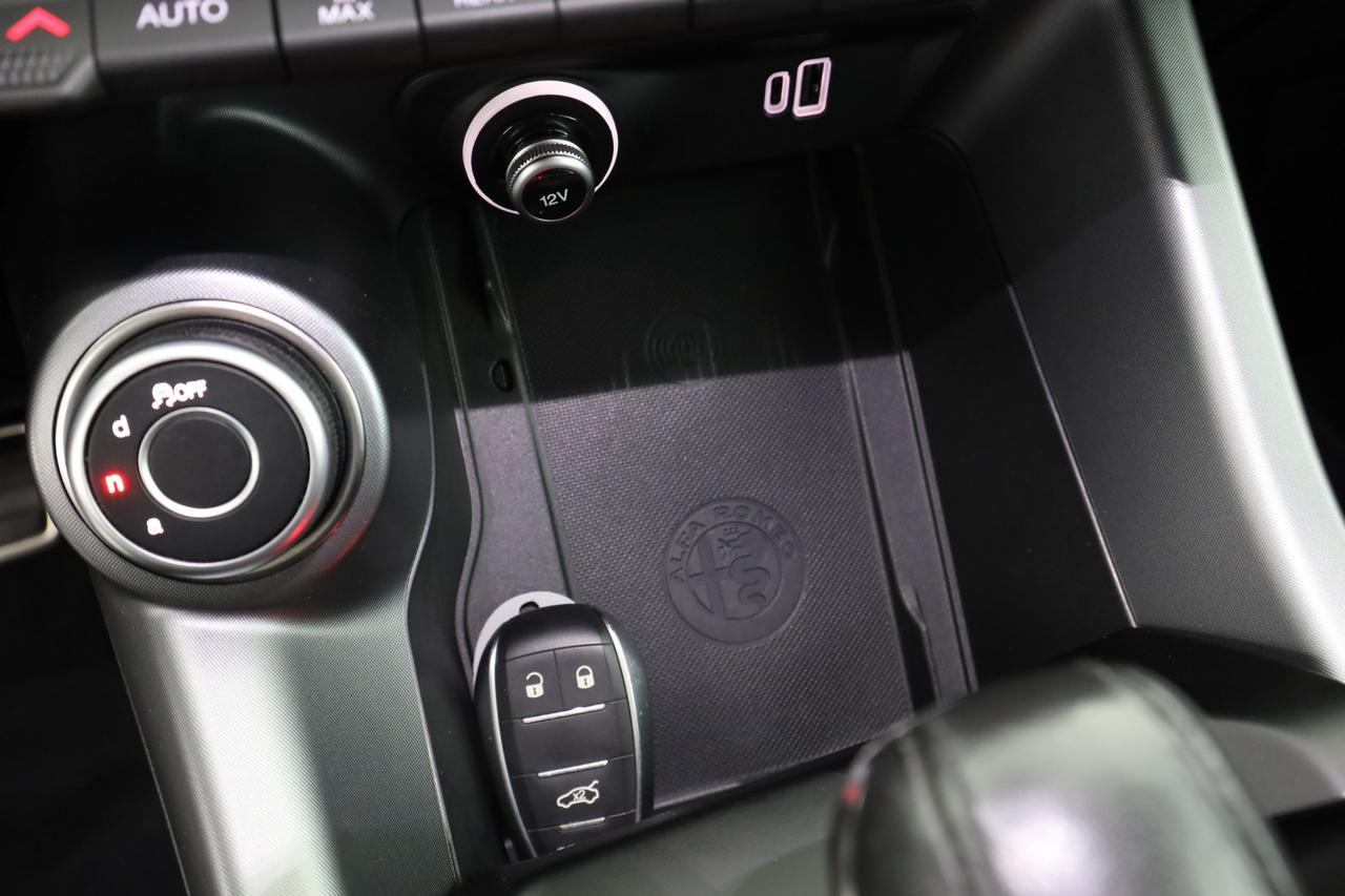 ALFA ROMEO Tonale 1.3 280 CV PHEV AT6 Q4 Speciale