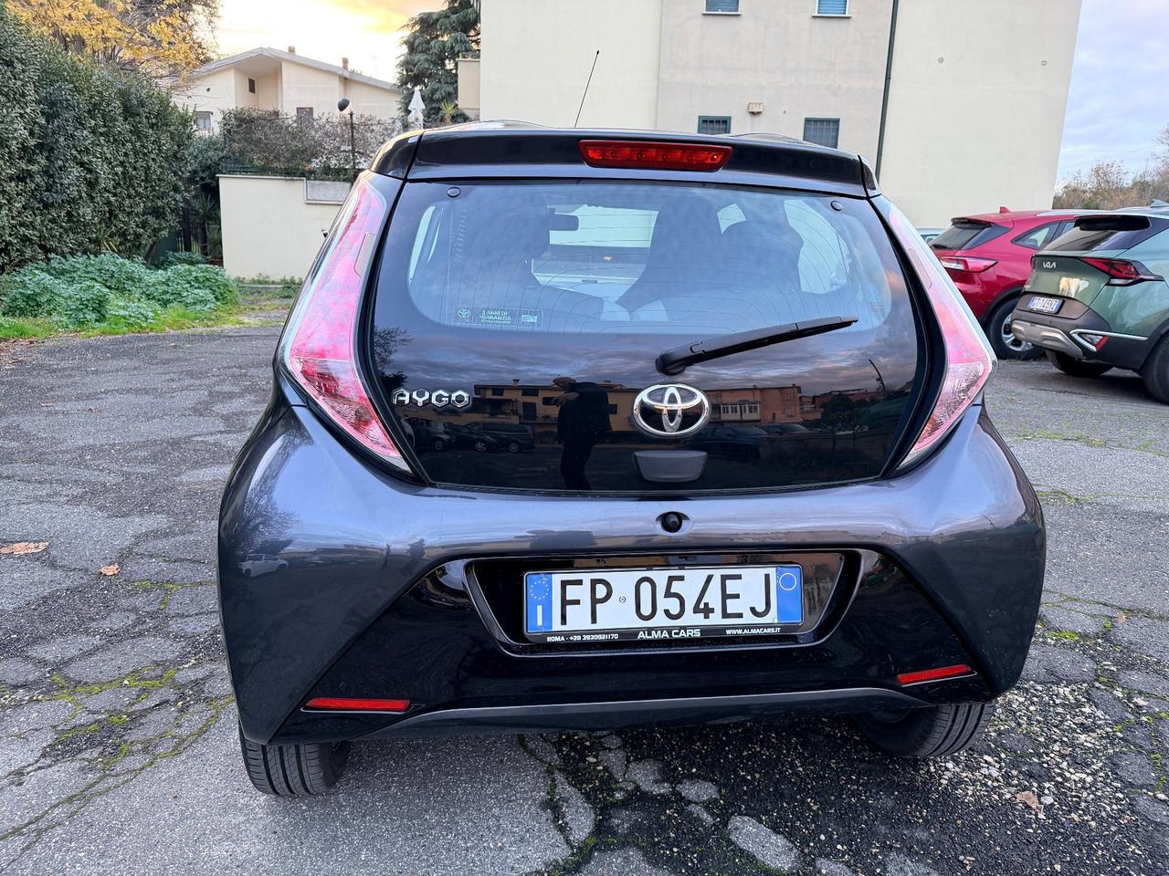 Toyota Aygo 1.0 VVT-i 69 CV 5 porte x-business
