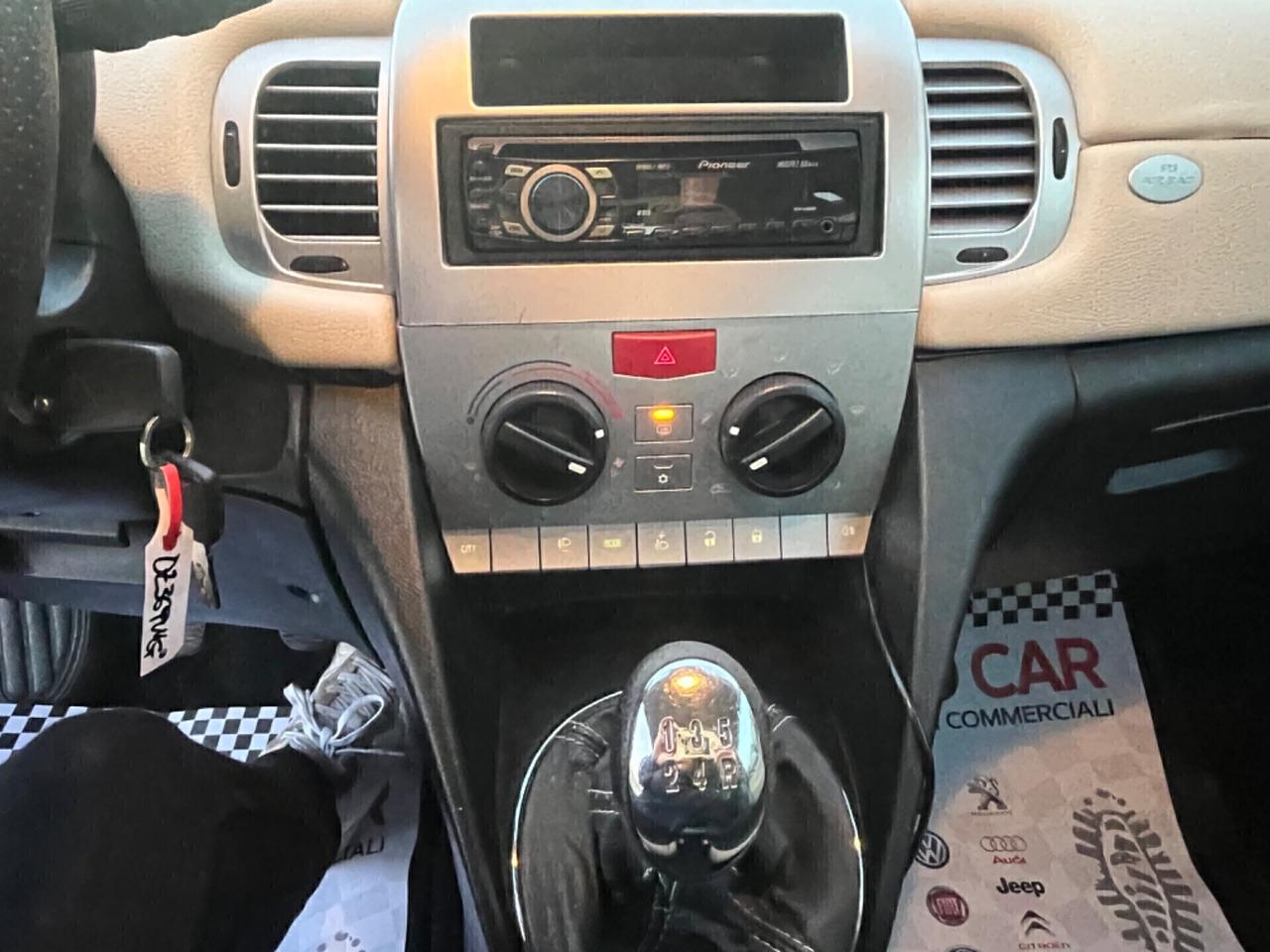 Lancia Ypsilon Platino Ecochic GPL - 2009