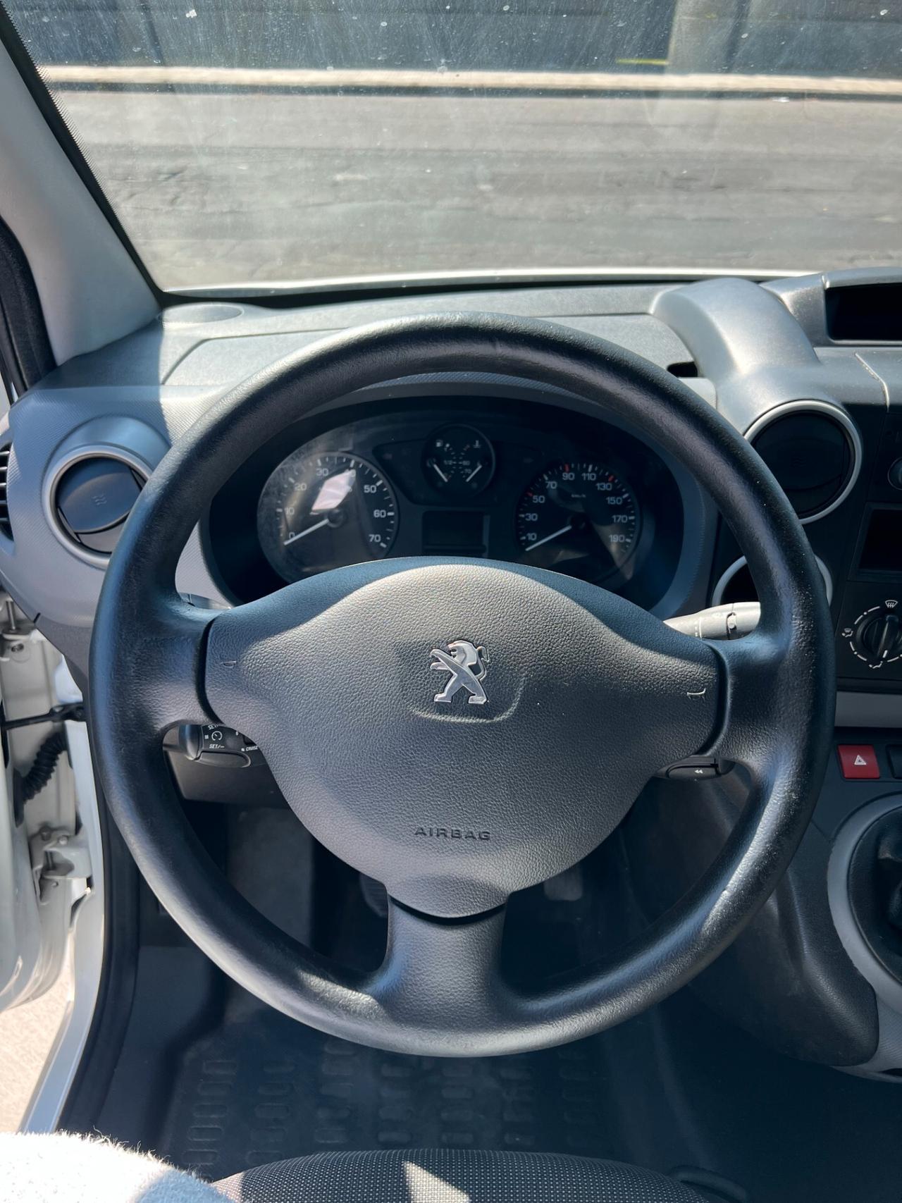 Peugeot Partner Tepee Mix BlueHDi 100 Active