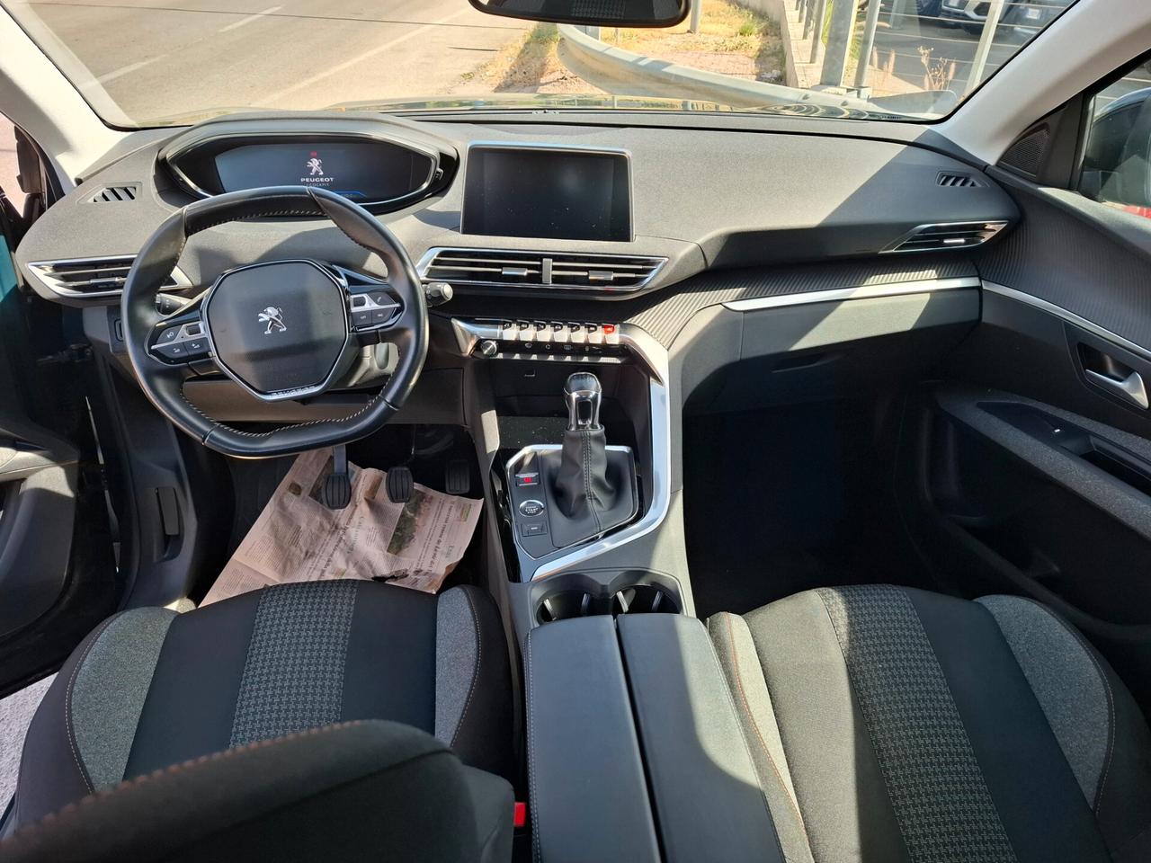 Peugeot 3008 1.5 BlueHDi 130cv anno 2022
