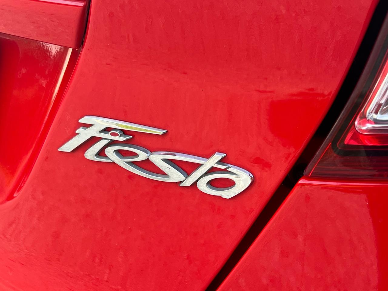 Ford Fiesta 1.4 3p. GPL Titanium NEOPATENTATI PERMUTE RATE GARANZIA